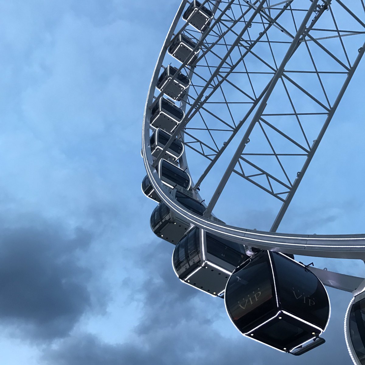 SKYVIEW • DE PIER • HBC Speeddaten met andere ondernemers <a href="/netwerkenhbc/">HBC</a> #DePier #Scheveningen #b2b #Skyview #netwerken #denhaag #reuzenrad