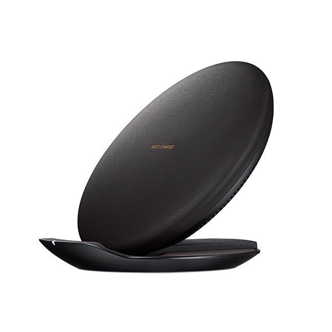Edknowz's tweet photo. Got the #S8 or #S8+ on Preorder , you can get the Samsung fast wireless charger with 50% on #O2Priority 

#O2Whitecity https://t.co/eWTmiYBfjv