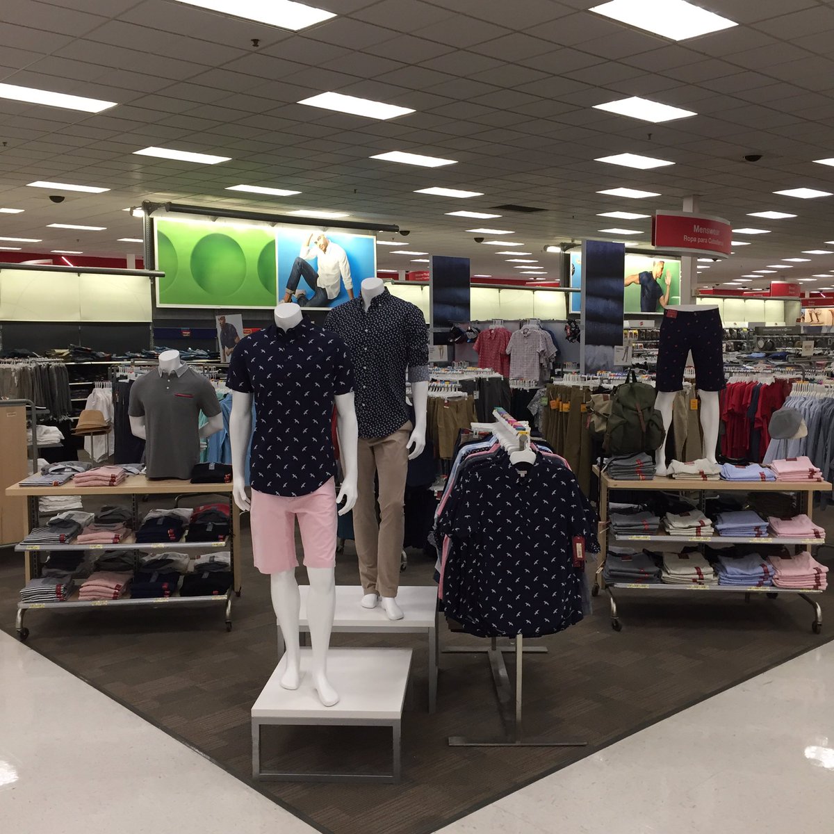 walburn_robert's tweet photo. Amazing job style TM Barbie getting T1046 ready for prom and wedding season in men's. @jpj5101 @keithlyons01 https://t.co/VNVONEBtYu