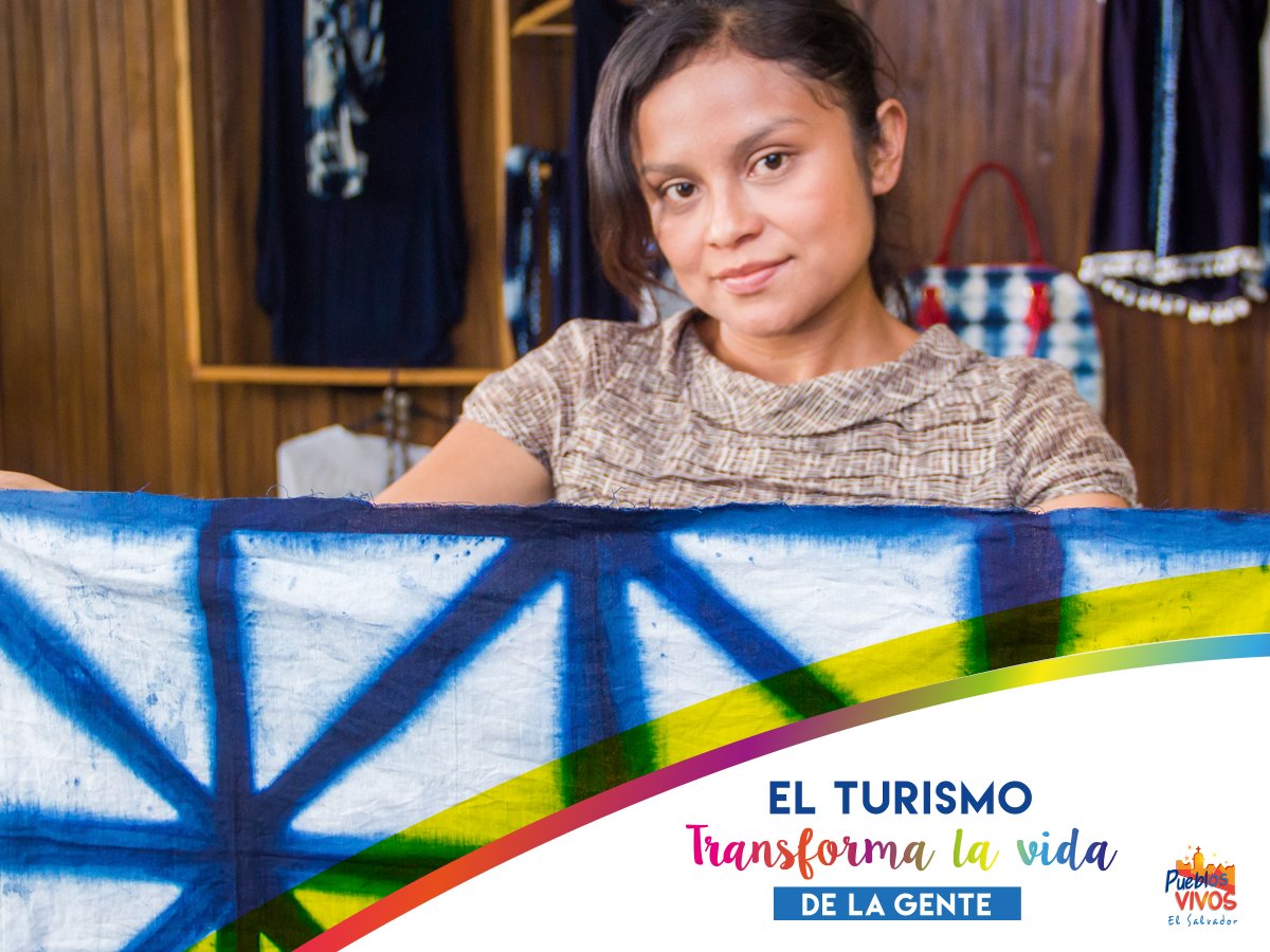 MITURElSalvador's tweet photo. Cuando haces turismo y compras local, ayudas a miles de familias salvadoreñas.
#ElTurismoTransforma https://t.co/QPn5rL01fb