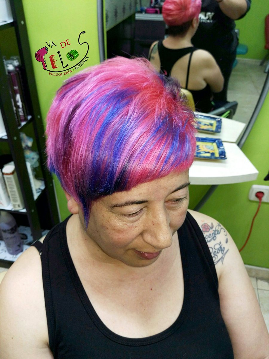 PeluqueriaVdP's tweet photo. Cambio de Look 🌸💇🌸💇🌸
#pelorosa #mechasazules #cortedepelo #pelosano #tendencias2017 #vadepelos #salobreña @revistaPHS @PeluqueriaVdP https://t.co/BUHdOfhDbR