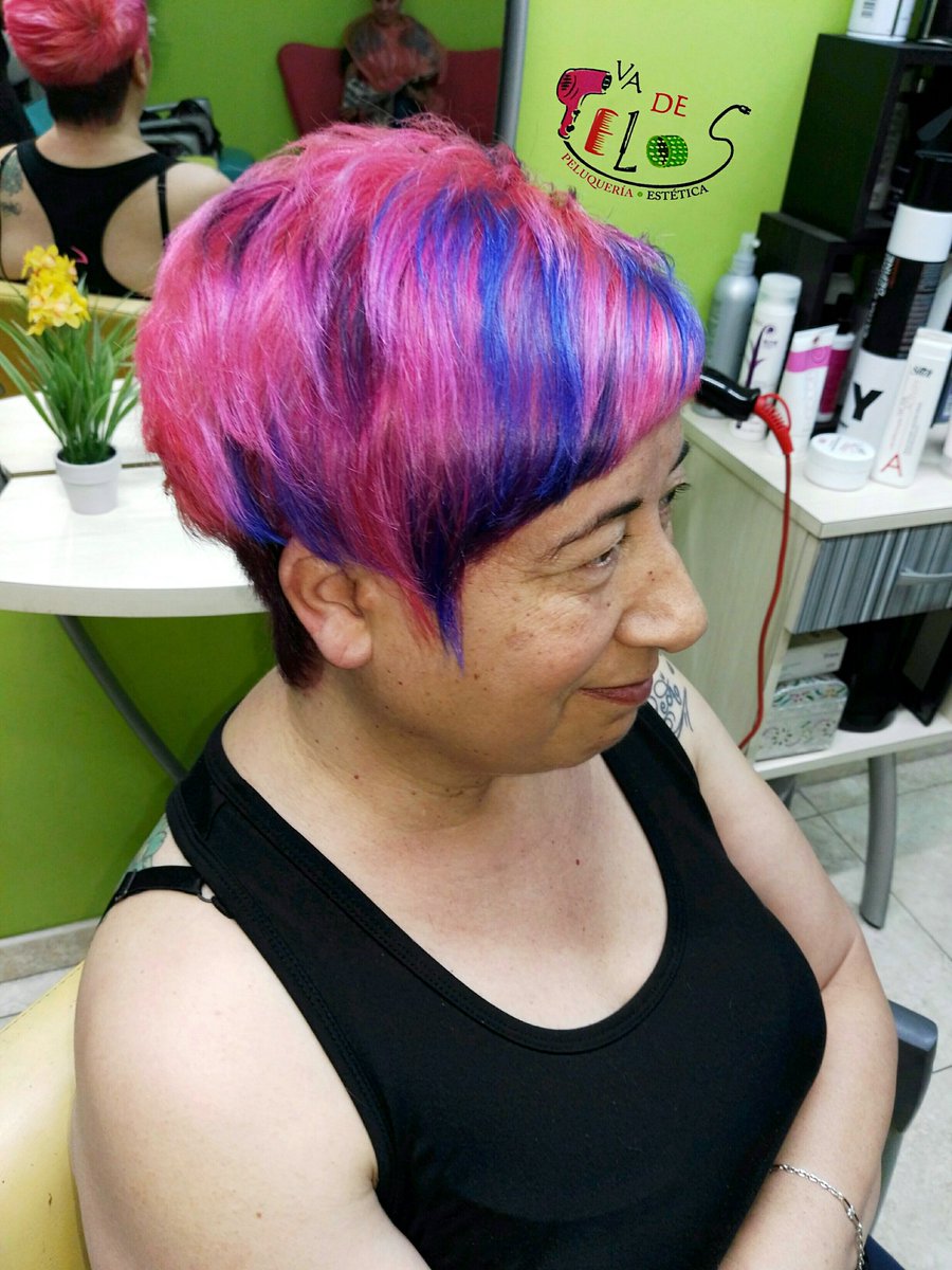 PeluqueriaVdP's tweet photo. Cambio de Look 🌸💇🌸💇🌸
#pelorosa #mechasazules #cortedepelo #pelosano #tendencias2017 #vadepelos #salobreña @revistaPHS @PeluqueriaVdP https://t.co/BUHdOfhDbR