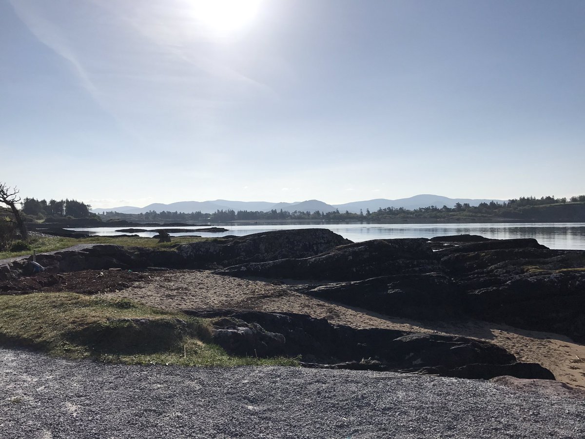 Marjos29's tweet image. @parknasilla what an amazing few days we had with u #noplaceintheworldlikeit #thatview