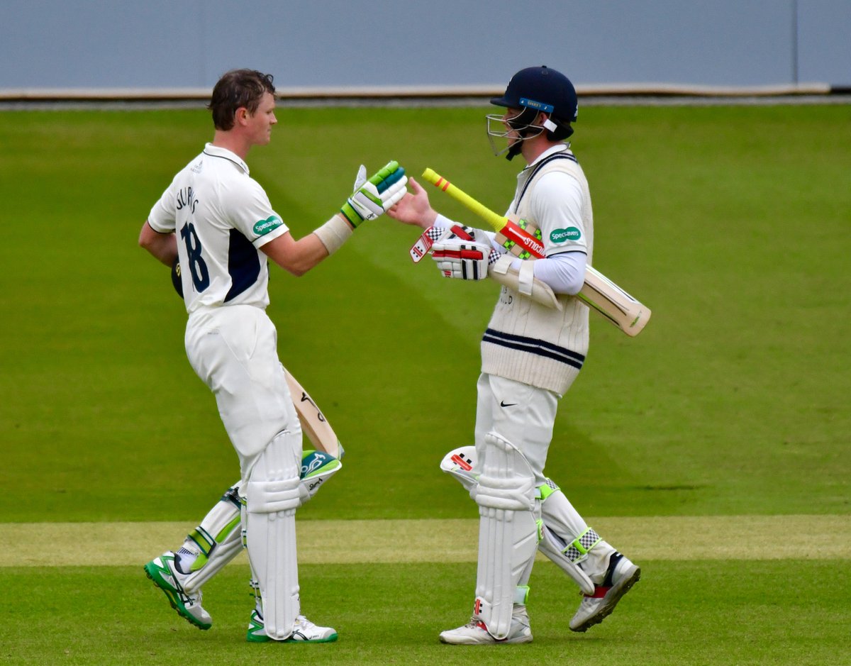 Jbowag's tweet photo. Says it all.. #100no @ngubbins18 @HomeOfCricket @Middlesex_CCC #lovelords #samrobson https://t.co/DzFDASna8p