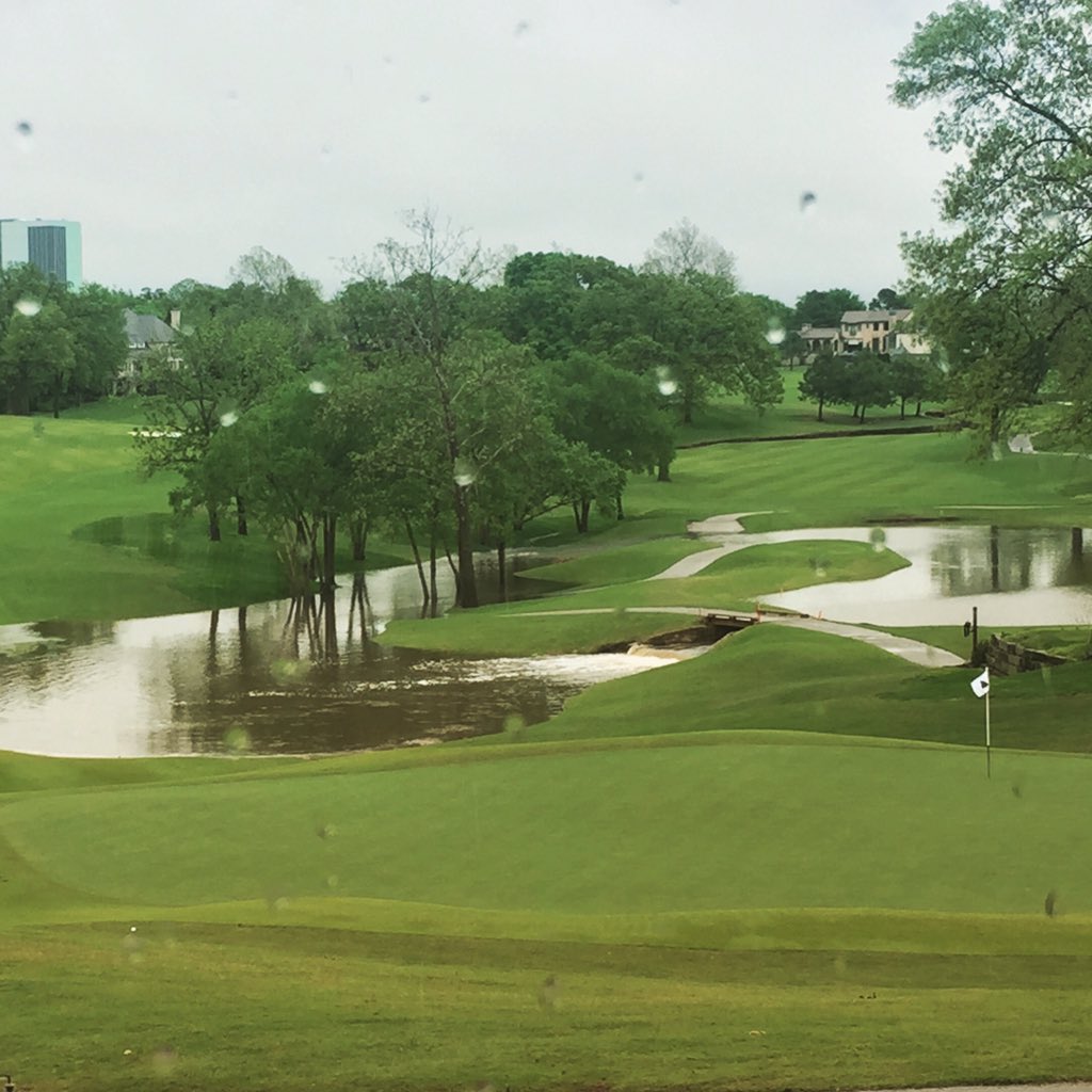 Pinnacle Country Clu tweet media