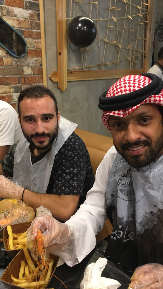 وليد سعيد On Twitter نبارك للكابتن وليد باخشوين أفتتاح مطعم منطقة الجمبري بحضور نجوم الأهلي نسأل الله له التوفيق الملكي