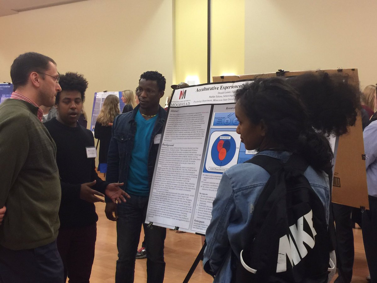 ProfMugi_Psych's tweet photo. .@MSUMoorhead international students presenting @ #RedRiverPsychologyConference https://t.co/tVLBvYg70q