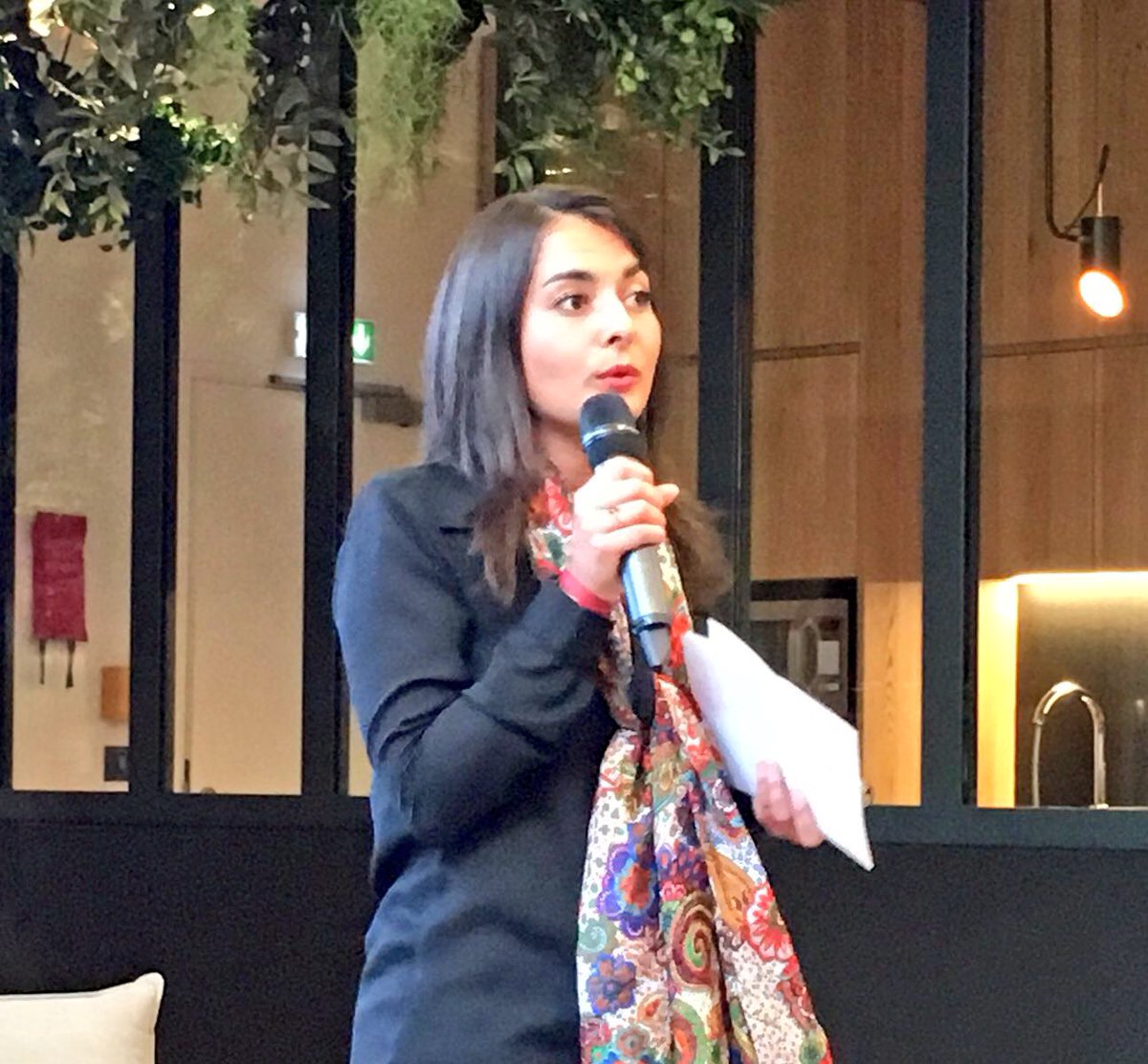 IntFem_'s tweet photo. Excellente dégustation @BlivChampagne lors de la soirée #InFem . Bravo à sa co-fondatrice @ArmonieBLiv serial entrepreneur 🥂speaker #IntFem https://t.co/gcuJGMjZgJ