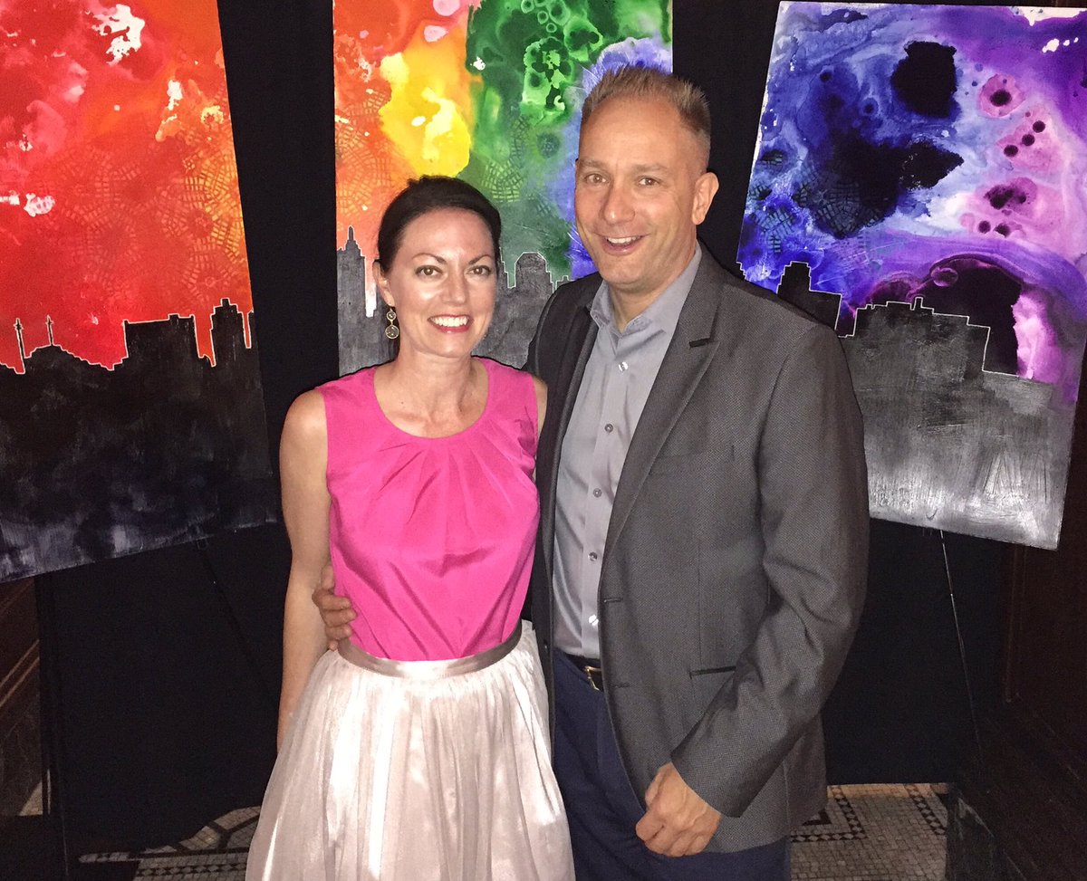NYPinter's tweet photo. A lovely night @diffakc fundraising to support their efforts in HIV education & awareness programs in KC. #Showcase17 #diffakc #artskc https://t.co/TiI2XRmNyz