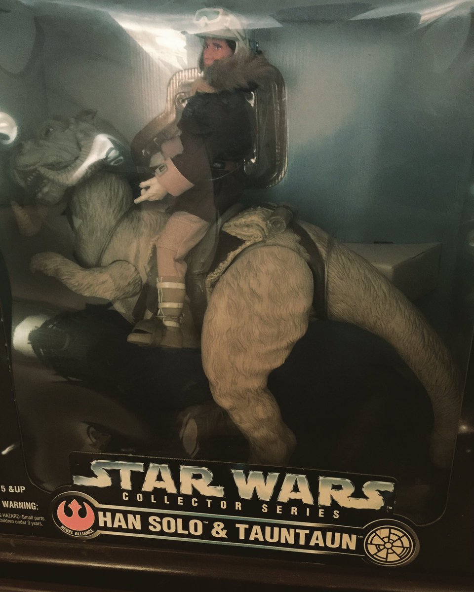 vazyworld's tweet photo. Scored a #rare @starwars #collectible w #hansolo at @megafestcon today. Already have #Wompa version, just need the #lukeskywalker #starwars https://t.co/vQpSRZXC9c
