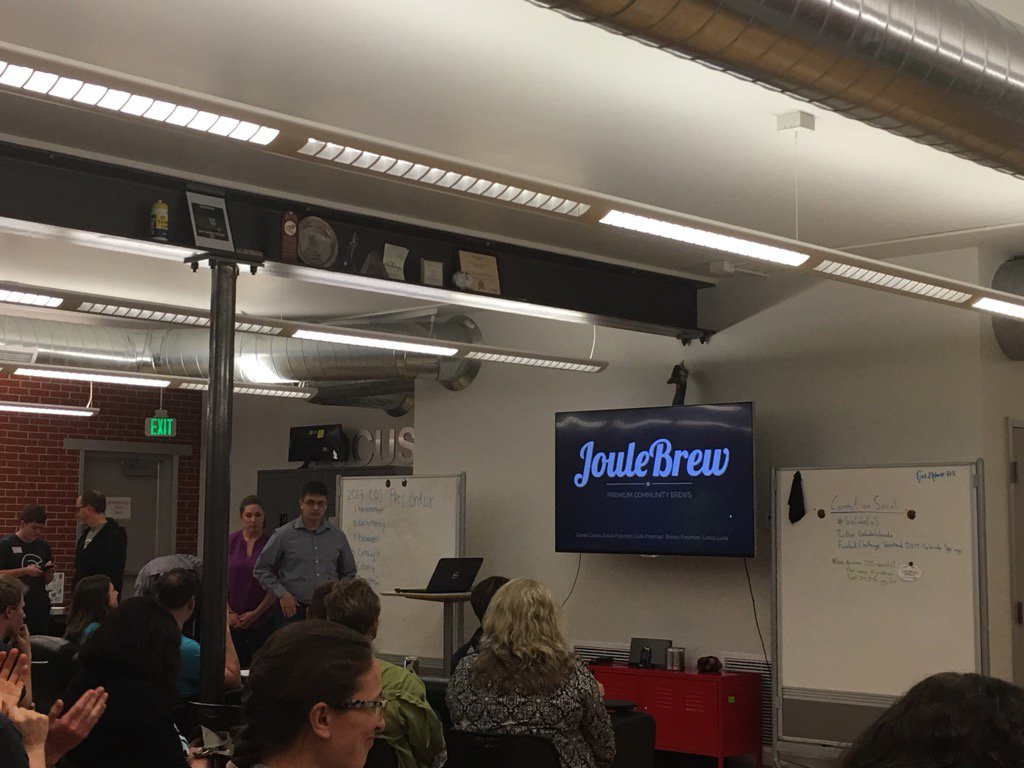 kittridgeconnec's tweet photo. Joulebrew is up! #gocodecos https://t.co/xYybdP3Oeh