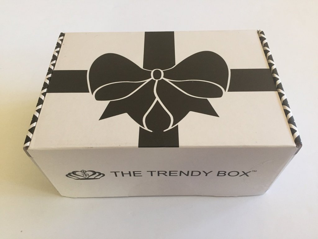MSA_reviews's tweet photo. The Trendy Box Subscription Review + Coupon – March 2017 #trendybox #subscriptionbox https://t.co/dAPcWxkoQL https://t.co/JVVbgJZo3Y