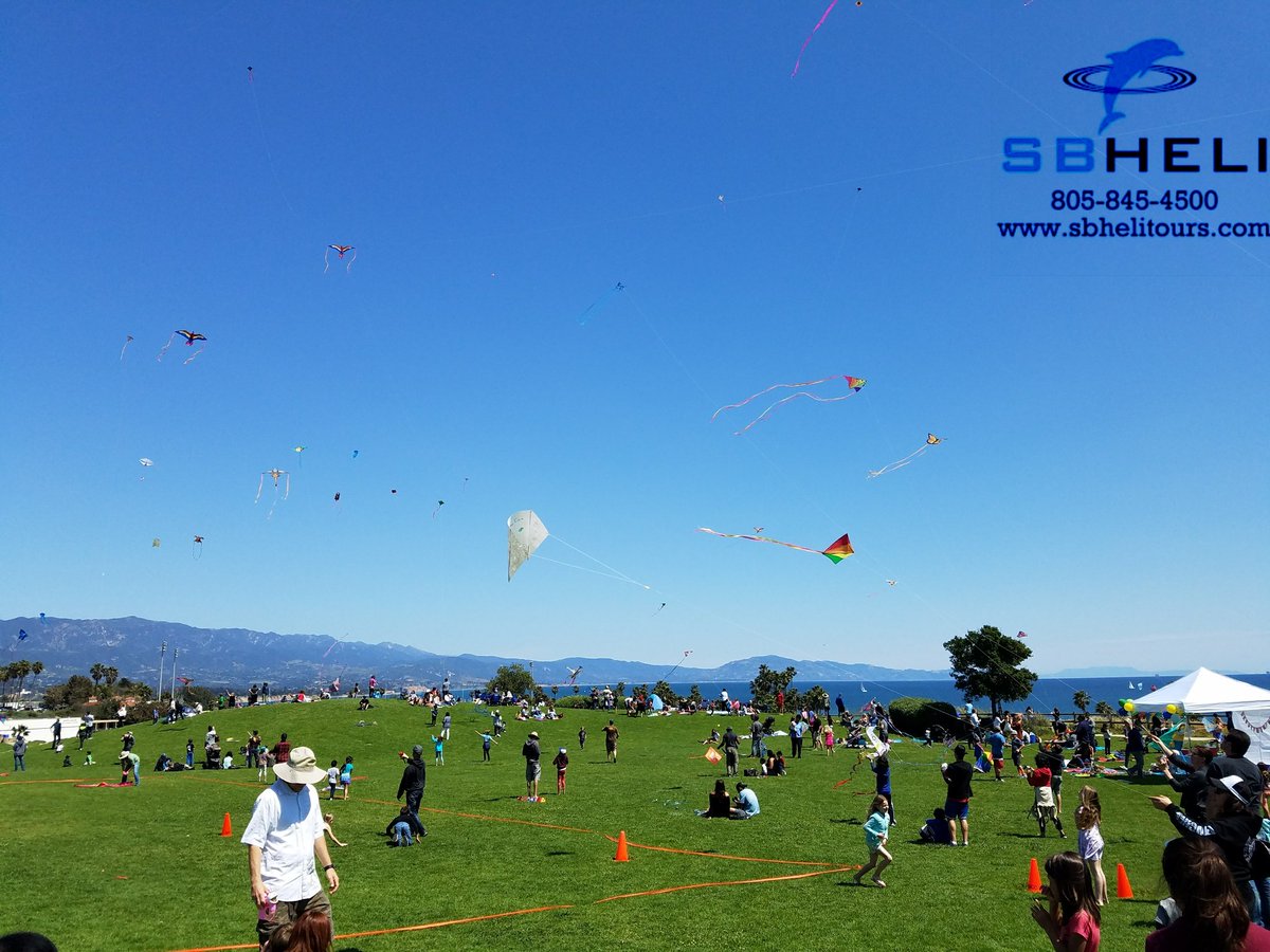 sbhelitours's tweet photo. 🚁🎈😎 @sbhelitours enjoying #views both on the ground &amp; especially n the #air 32nd #SantaBarbara #Kite #Festival TODAY #FlyWithUs 805-845-4500 https://t.co/PYGnxZ8FEg