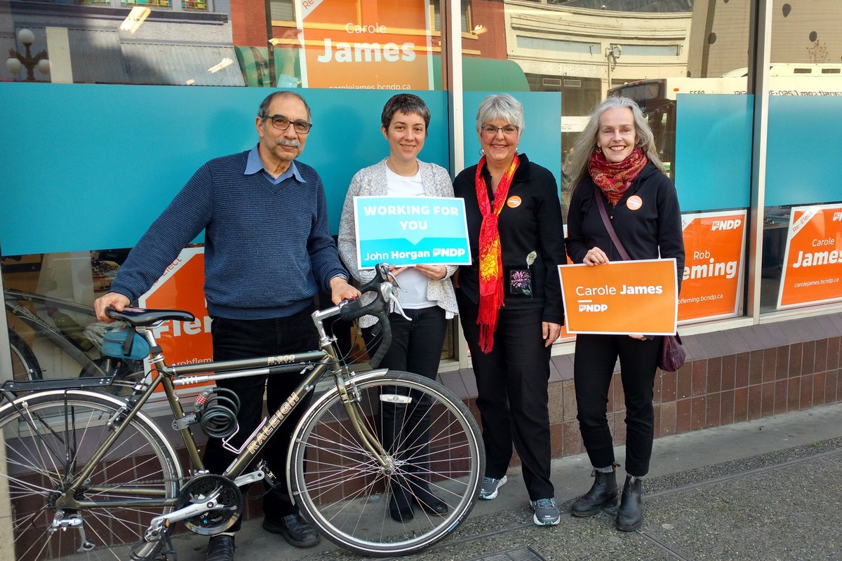 carolejames's tweet photo. Beautiful day for door knocking with our incredible @bcndp volunteers. #bcelxn17 #yyj #BetterBC https://t.co/e9EzG47iL2