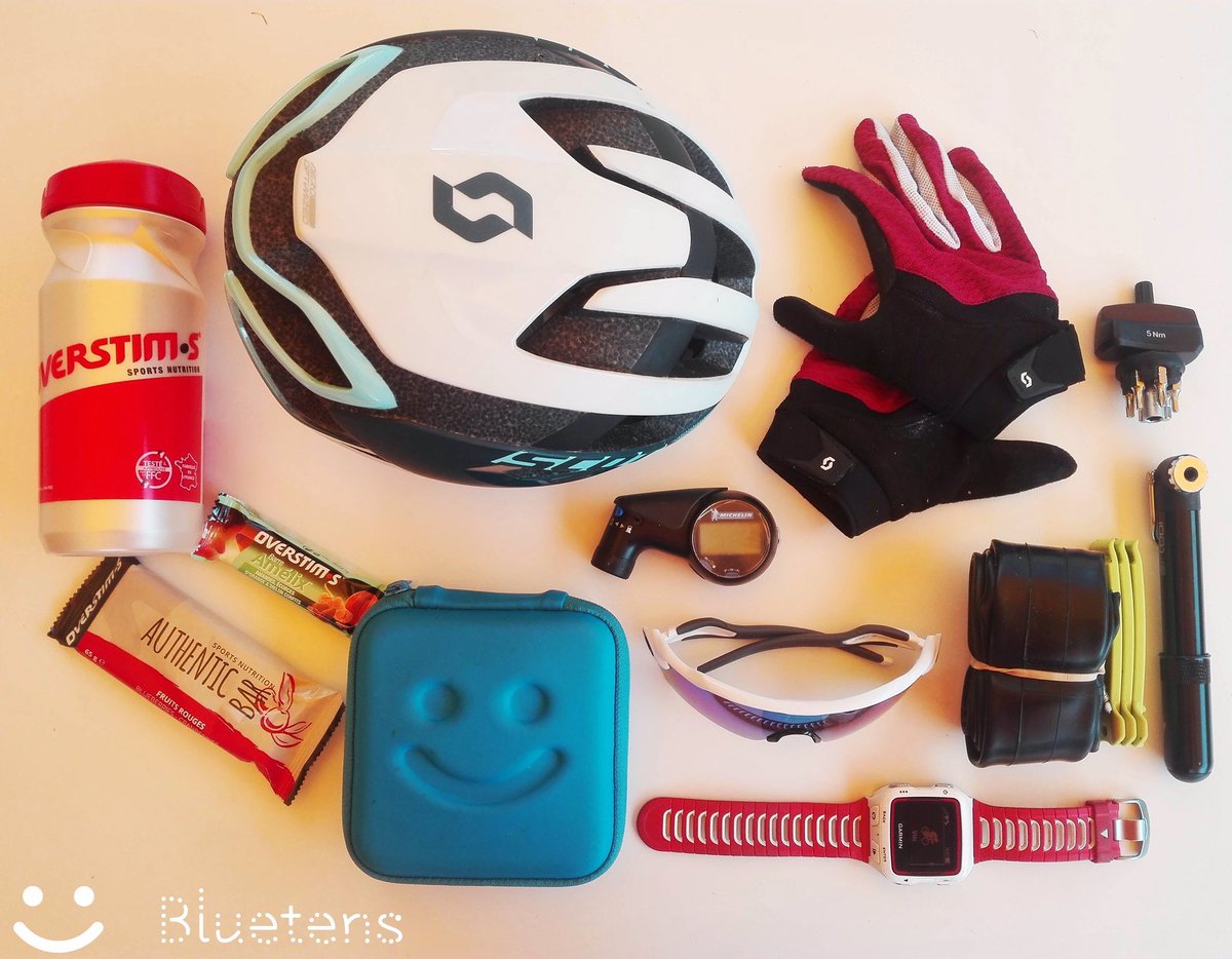#essential #kit for #cyclists #warmup #recovery #injuryprevention #getbetter bluetens.com/ie 🇮🇪😄🚴🏽‍♀️🚴🏽