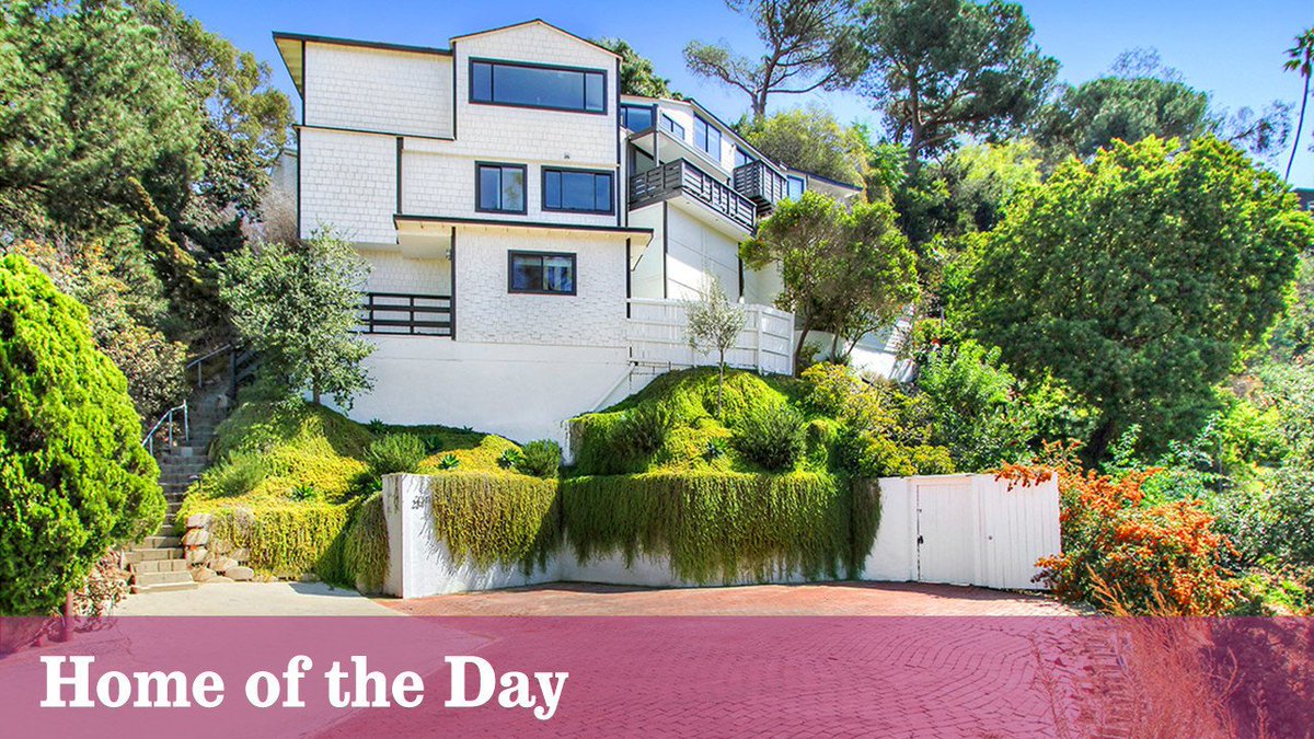 Home of the Day: Classic color scheme in Echo Park! INTERESTING! lat.ms/2fsDeC1