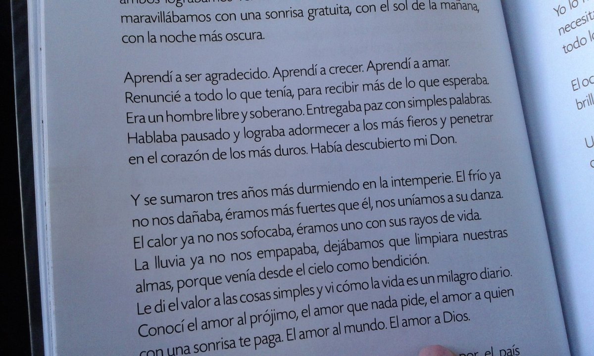 damarisspf's tweet photo. que grata sorpresa me llevo al leer tu libro! @cbfuenzalida ☺👐 https://t.co/f4AXfBETxD
