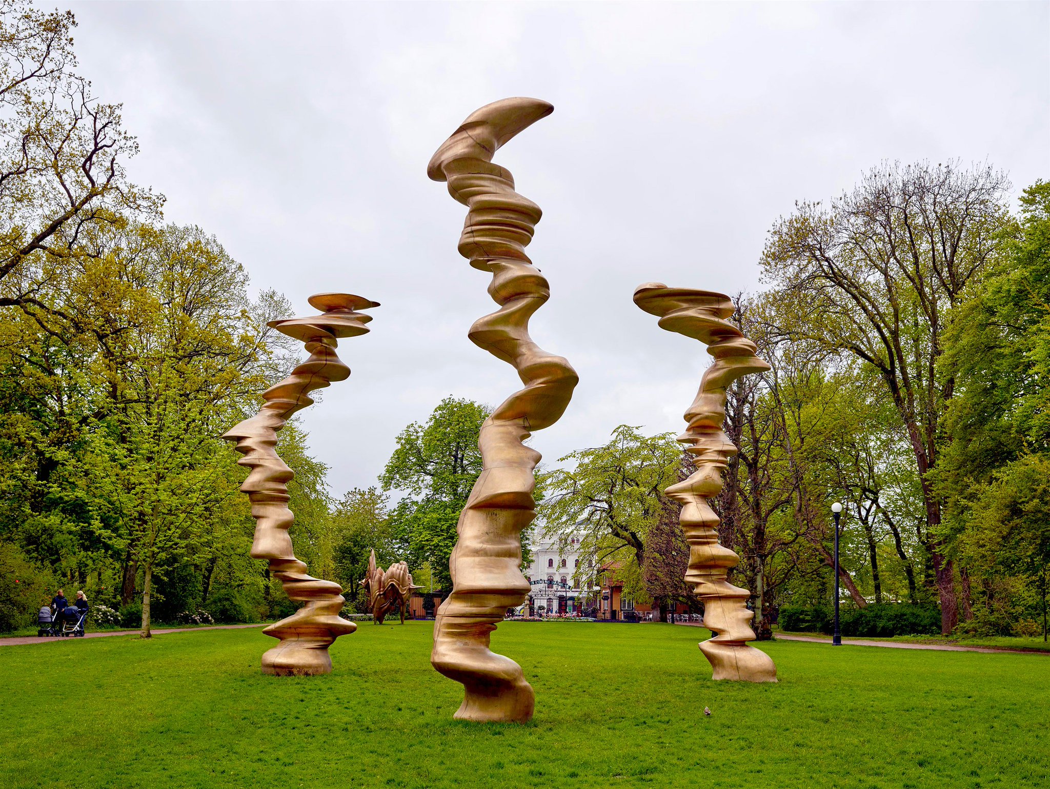Happy 68th Birthday to British sculptor Tony Cragg:  