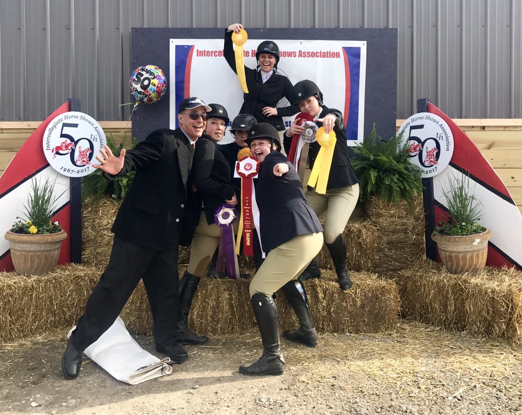 KriztinHodgez's tweet photo. A whole lotta not watcha want but I'm SO glad I have it❤️ p.s. Thank you judge for the photo bomb. https://t.co/08hiYZEdd5