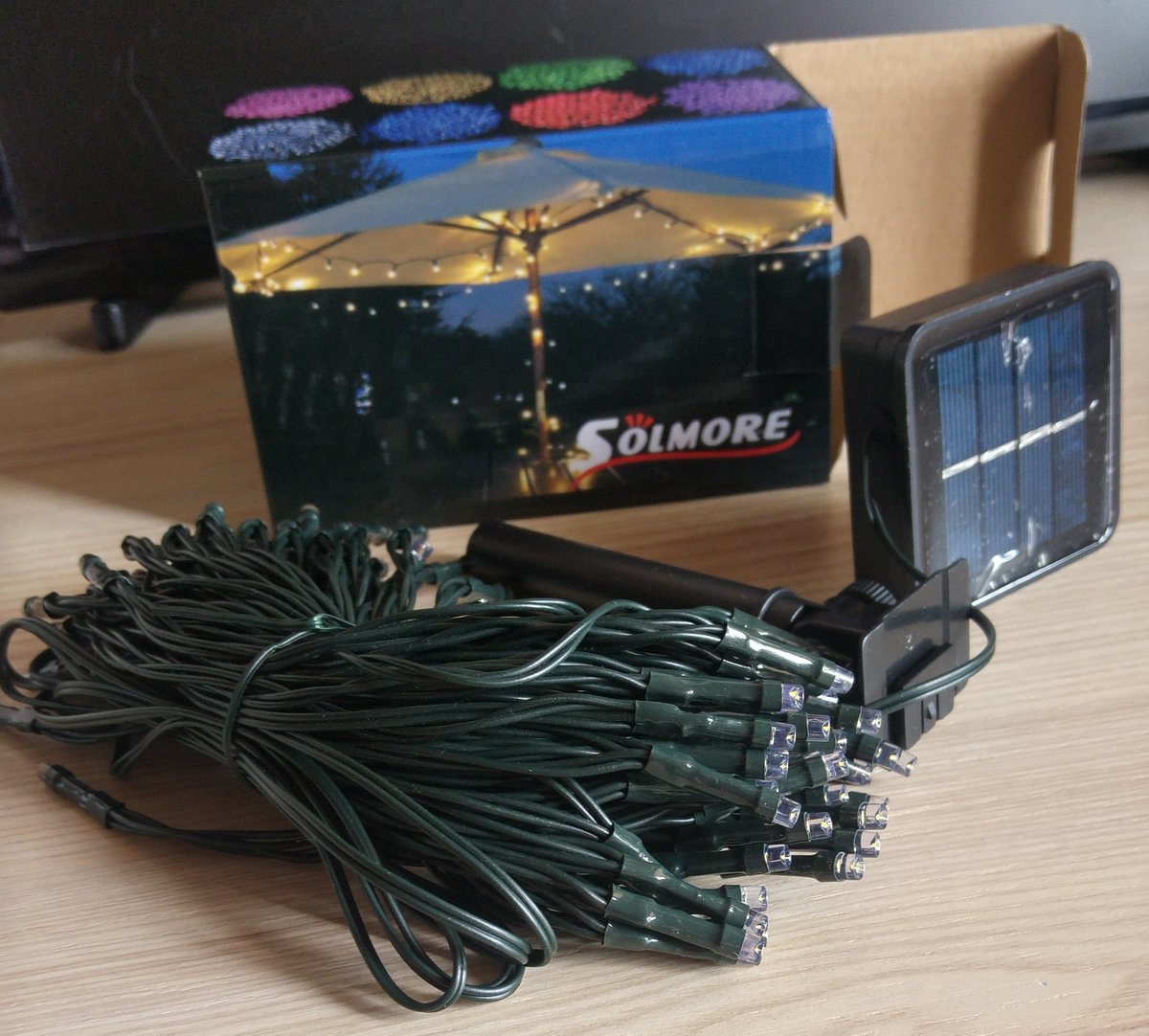 Beatoteblog's tweet image. Luci 100 led alimentate ad energia solare ... beatote.com/luci-100-led-a… #LedAdEnergiaSolare #LuciAdEnergiaSolare #LuciLed #LuciLedDaEsterno #