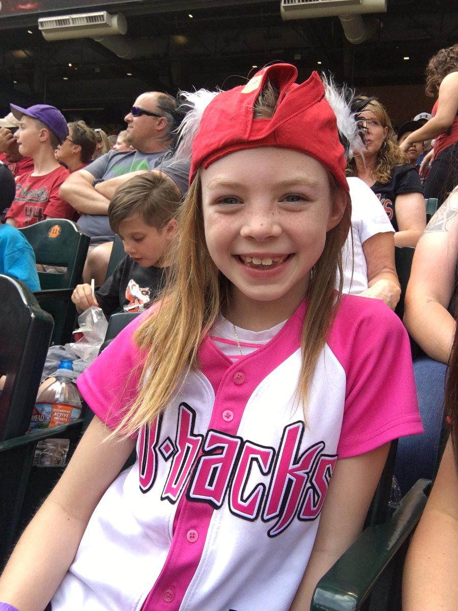 kati_tay's tweet photo. #GoDbacks 🐍⚾️ https://t.co/GAxh7zBzrG