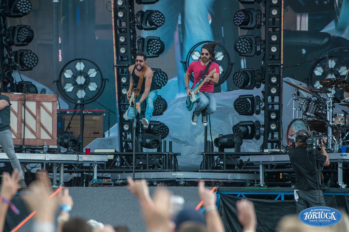 festivaltortuga's tweet photo. Thanks for showing us such a great time, @OldDominion- 3rd times the charm ;) #TortugaFest https://t.co/OdwHzo4imy