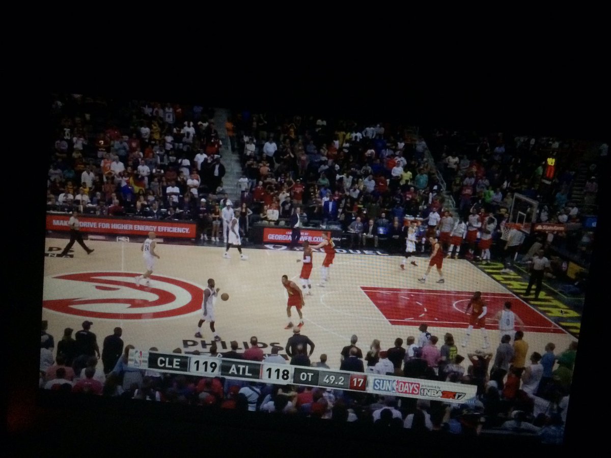 kathaakolumna's tweet photo. Okay. Doch noch keine gute Nacht. 🙈🏀 #CLEATL #NBA https://t.co/MoHKyLuW1e