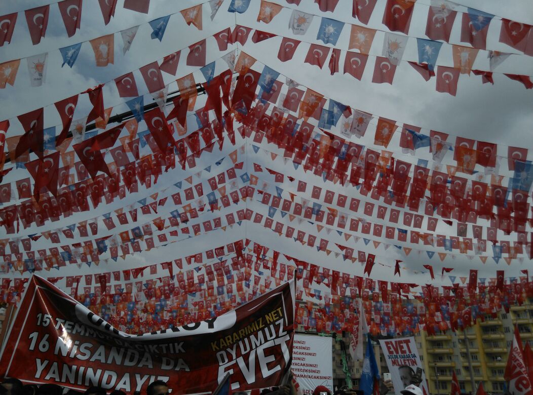 AkKiziltepe's tweet photo. Teşekkürler kiziltepe...
#KARARIMIZNETOYUMUZEVET https://t.co/xRGIcj068i