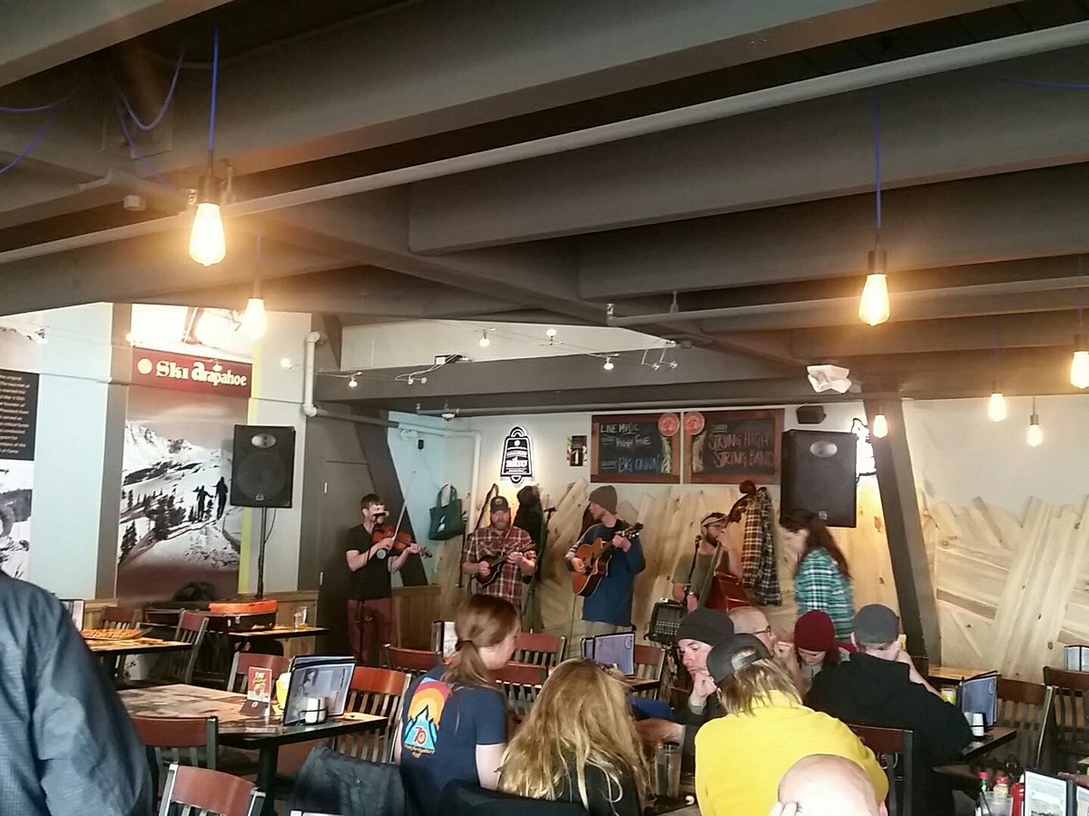 jdphartman's tweet photo. Live music after skiing #abasin , 5 star https://t.co/Kl8yRa7Y9v