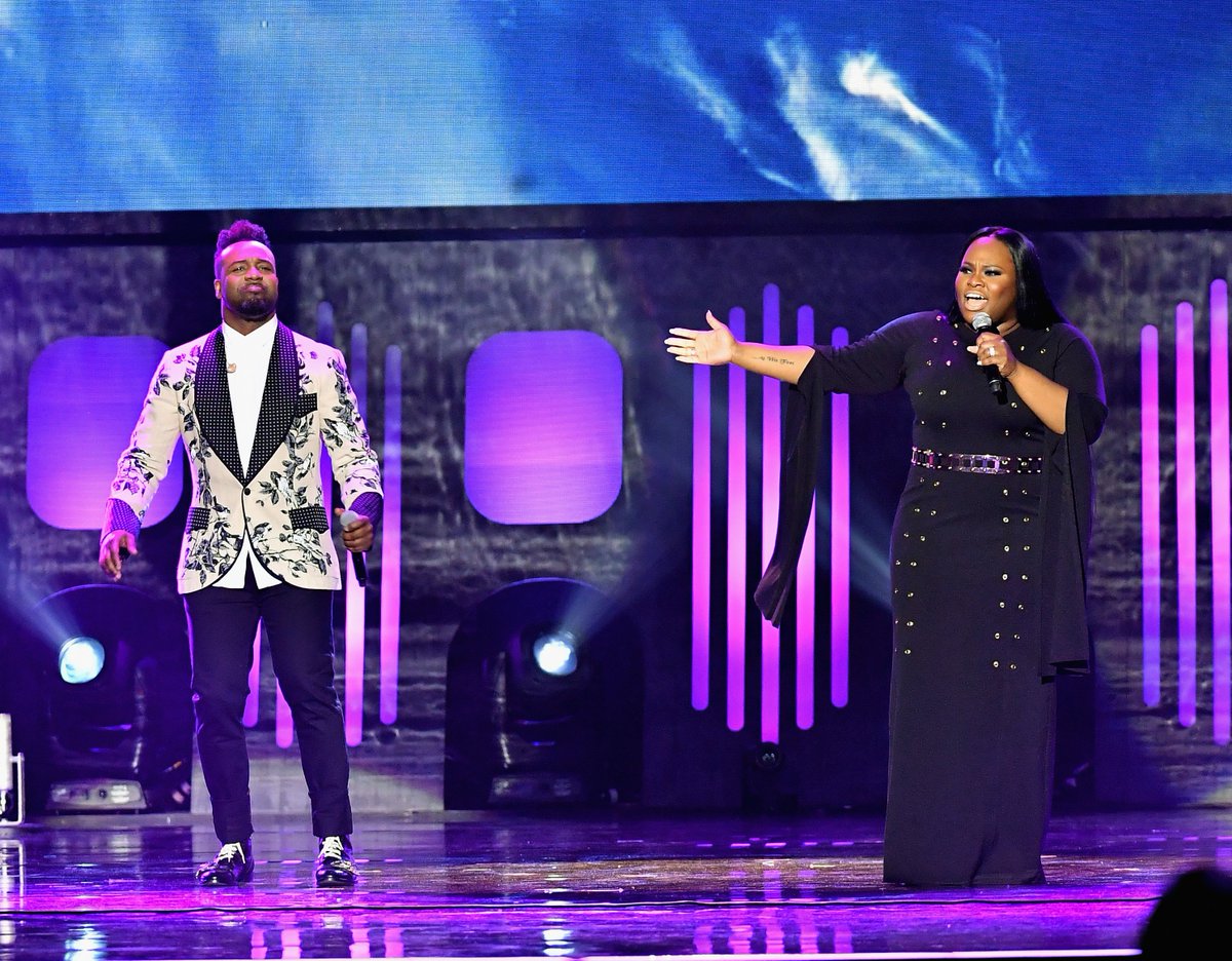 TheStellars's tweet image. Jesus Reigns! @VaShawnMitchell and @tashacobbs a dynamic duo! #StellarAwards