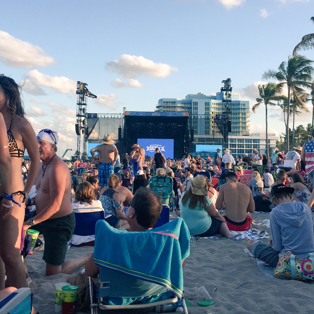 sararhester's tweet photo. I'm ready for some @kennychesney on this beach stage! #TortugaFest https://t.co/0Lw5G7HXXQ