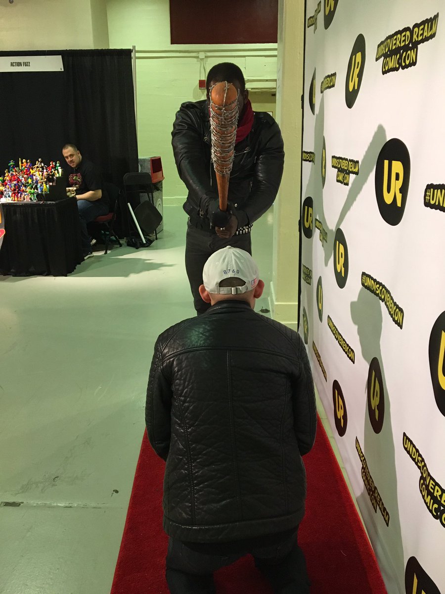 MufsinM's tweet photo. About to be Negan and Lucille's next victim. #twd #thewalkingdead #negan #udcc #undiscoveredrealm https://t.co/Juf1TChRHK