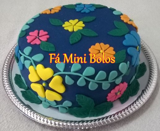 Fabrícia Vaz on X: #minibolo #bolo #viladapenha #cariocashopping #CupCake # carros #hotwheels #bolohotwheels #bolocarros #rota66 #pista #mesversario  #kitescolar  / X