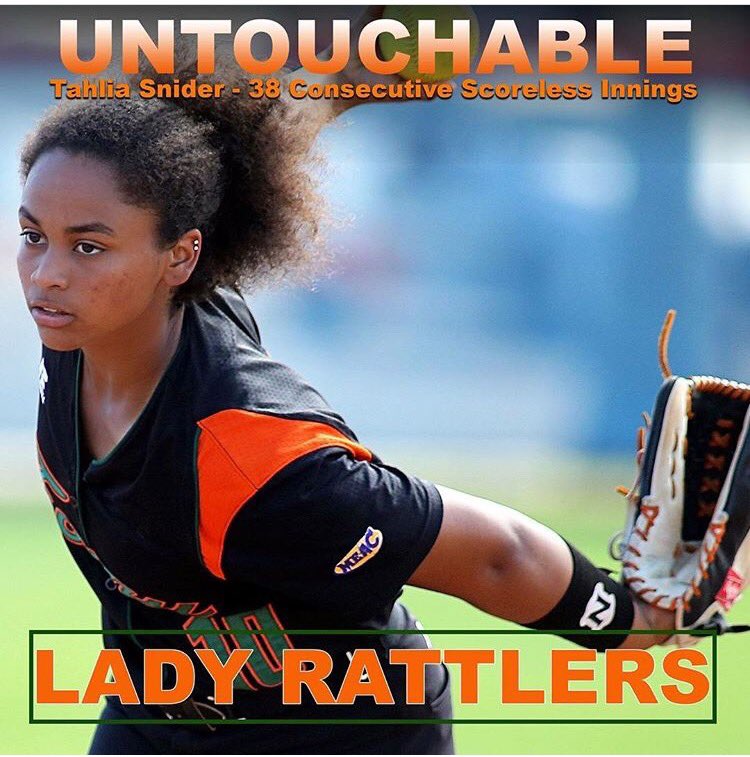 FAMU_Softball's tweet photo. 🐍 #FangsUp https://t.co/kcRjKRapOx