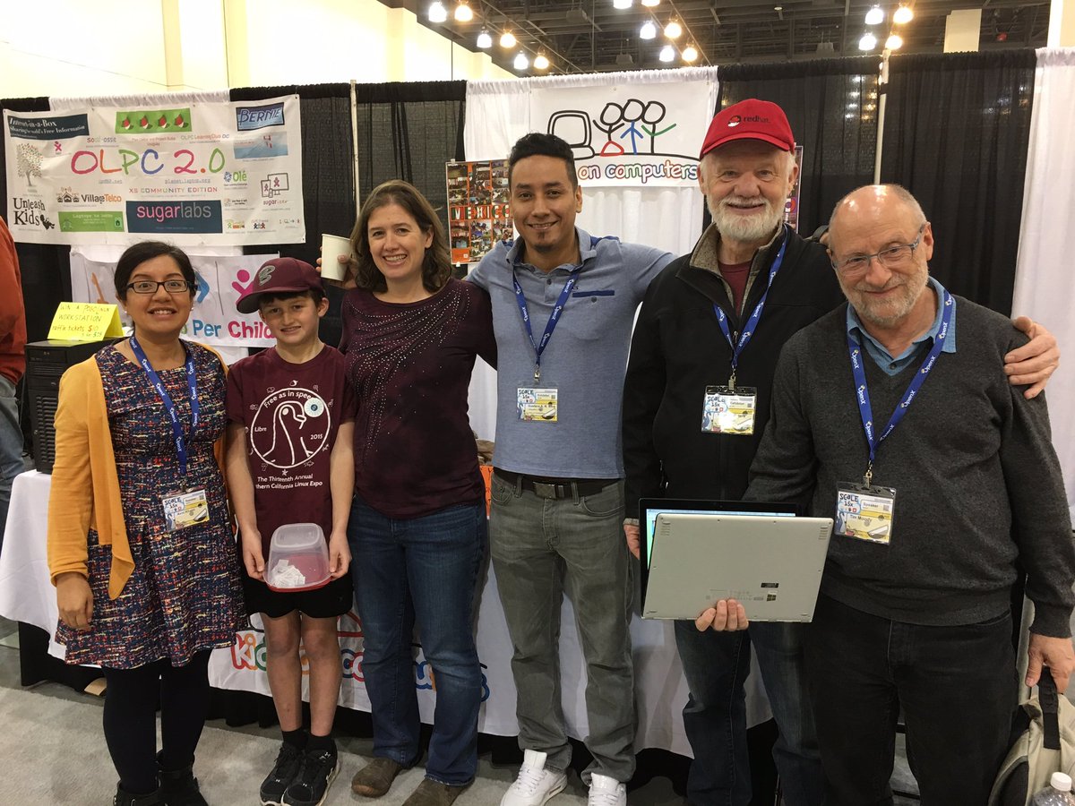 embeddedgus's tweet photo. Most amazing #opensource in #education crew! :) @kidsoncomputers @OLPC #InternetInABox #scale15x @socallinuxexpo https://t.co/5q7WroxfBJ