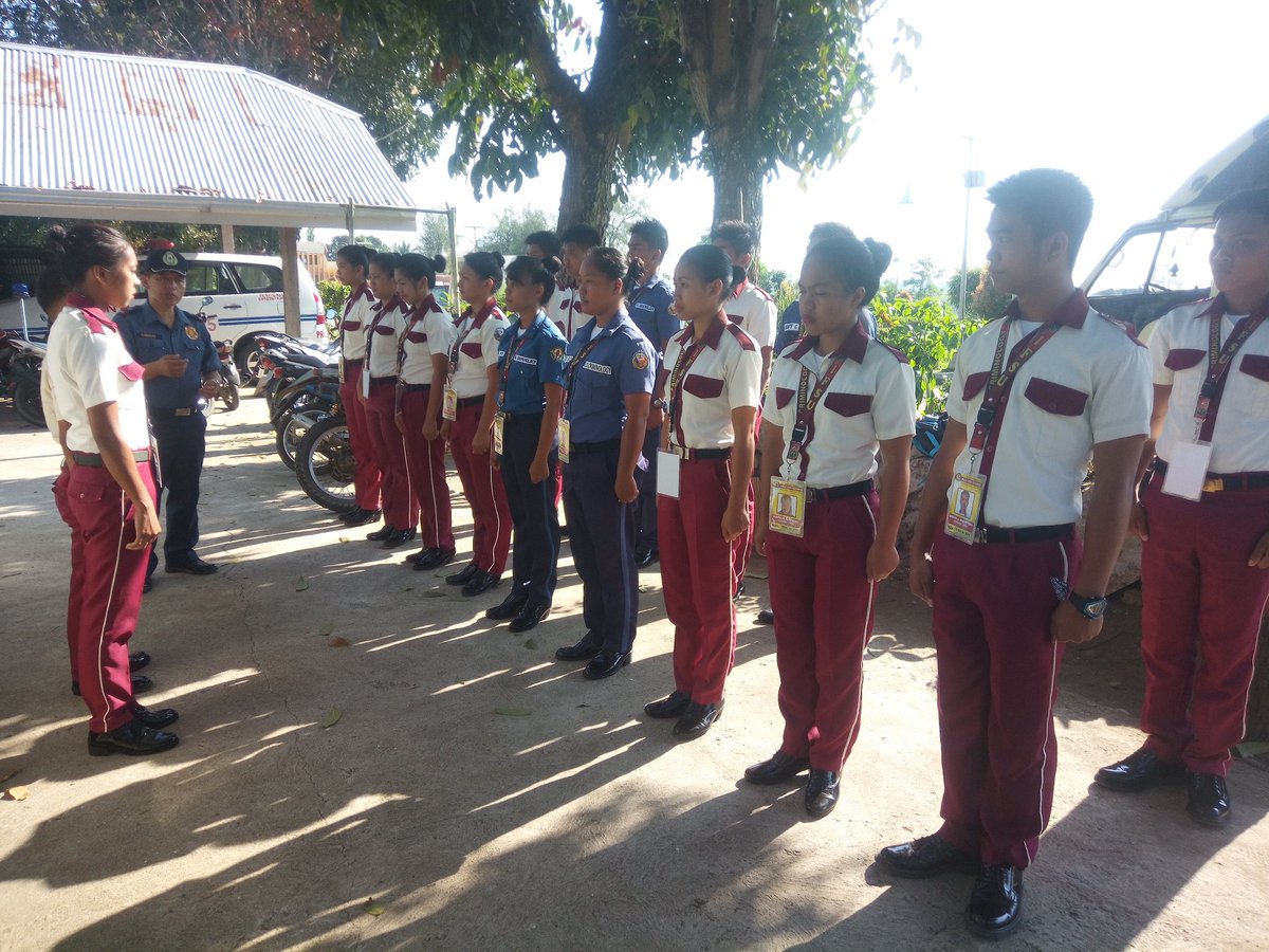 Briefing to the Criminology intern from Ifugao State University- Potia Campus.
#PNPPatrolPlan2030
@pnpifugao @RDPROCordillera