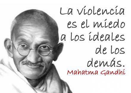 Gregoriodalbon's tweet photo. Hay lesionados gas pimienta, lesiones, que buscan @PatoBullrich? Ud Ministra mañana debiera renunciar. Mínimamente, dan vergüenza ajena. https://t.co/ZtODYN07kh