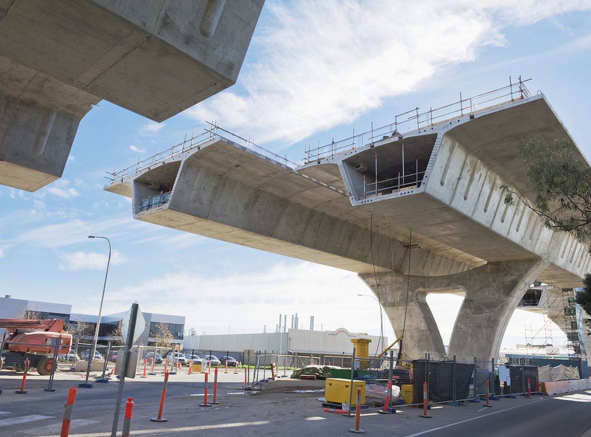 OakBayGazette's tweet photo. Liberal candidate @AlexDutton2017 unveils funding for Oak Bay Avenue & Foul Bay Road interchange. #yyj #OakBay #MoneyDump #bcelxn17 https://t.co/nomvmMWSJh