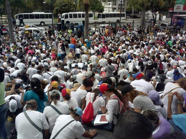 Caminata de Oración tweet media