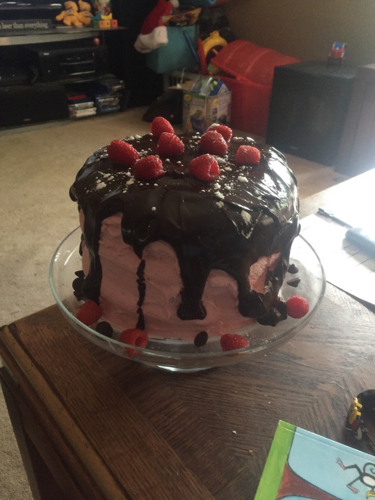 dhoustonjacobs's tweet photo. Ammmmmmmazing bday cake!!!
#bday @JacobsRjaj https://t.co/IumMi6wAnc