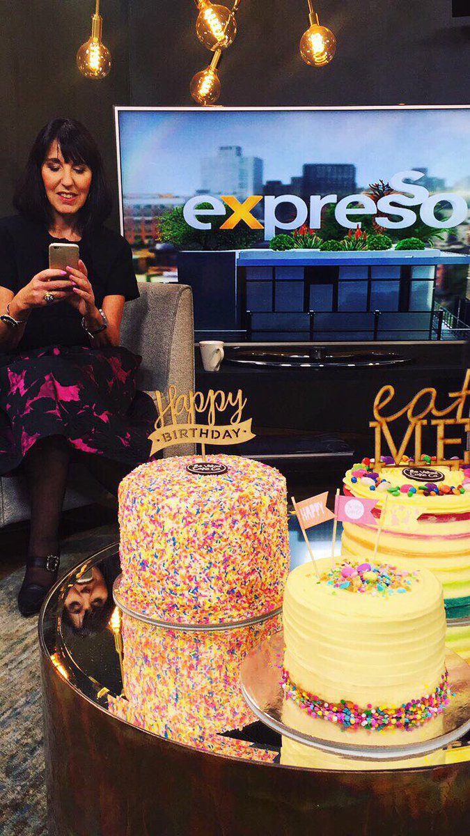 These beauties spotted on the expresso show. 
🎂👏💖<a href="/thevelvetcakeco/">Alison Stanley</a> Expresso Morning Show - SABC 3 Happy Birthday <a href="/Dr_Eve/">Dr. Eve</a> 🎉