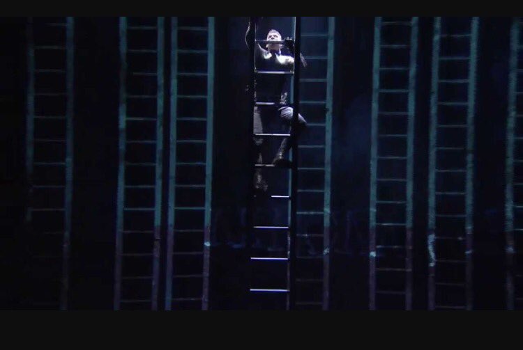 shennsley's tweet photo. Like #satyricon #Coriolanus shows us a darker, grittier, war-torn Rome  trying to climb out of darkness &amp; obscurity  #classywill #classcin17 https://t.co/niDXnXFMV1