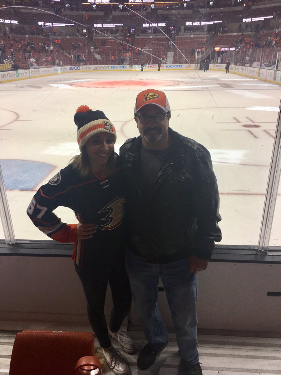 CameronSheffie2's tweet photo. @AnaheimDucks @RickyRakell93 #LetsGoDucks #PacificDivisionChampions https://t.co/kB94wHIr4b