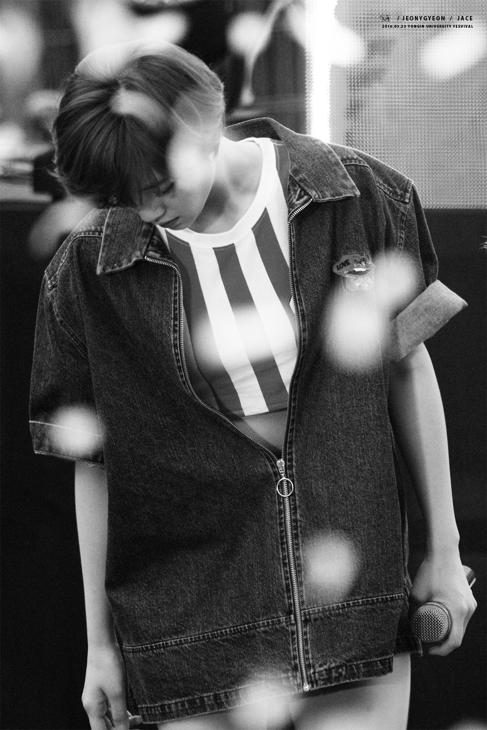 C9B2S7CV0AAILLO.jpg:orig