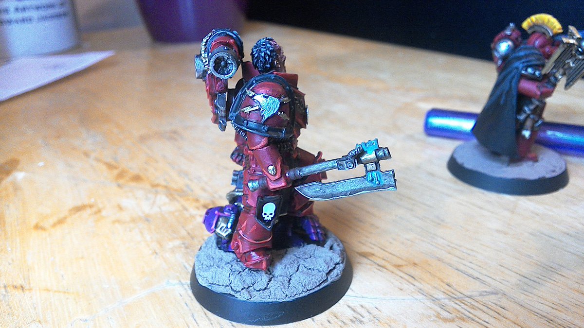 Portas30k's tweet image. Blood Angel Praetor and chaplain finished #PaintingWarhammer #Warmongers #miniaturemonday #bloodangels