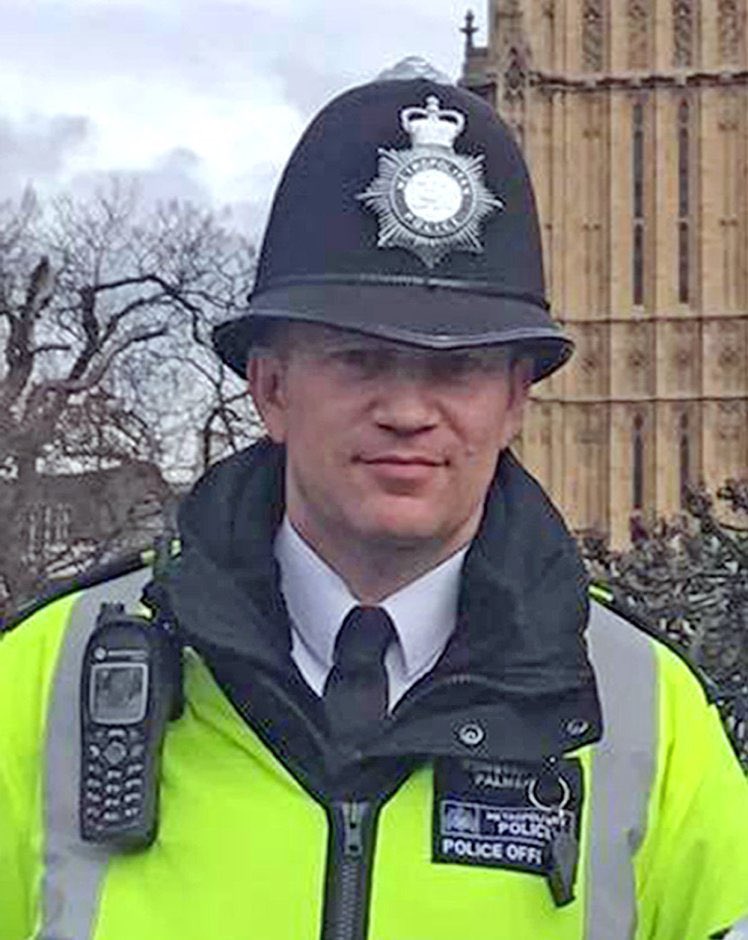 PolComForum's tweet photo. We thank you for your service, we will always remember you, we will #StandForKeith https://t.co/veWnCJ6ByS