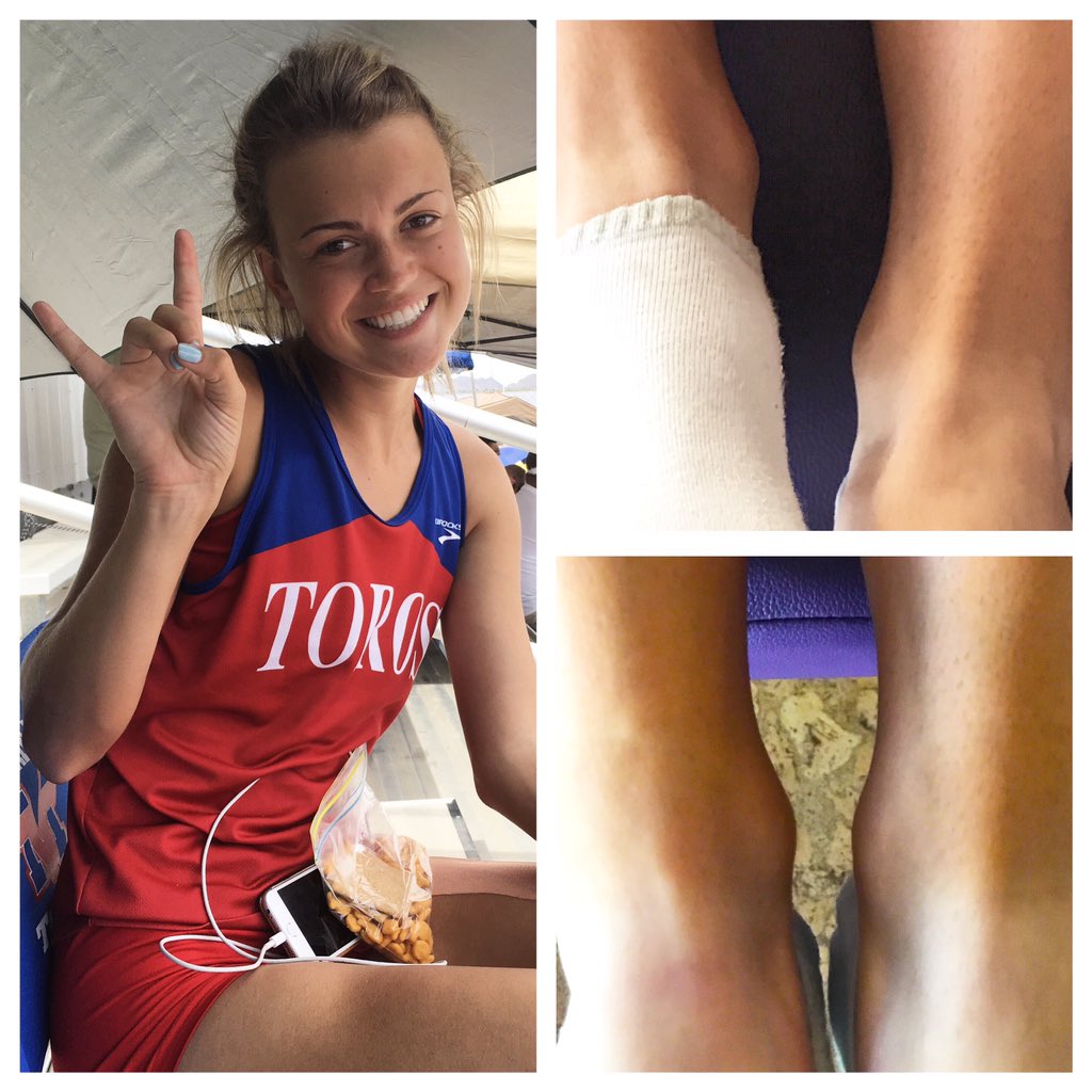 StretchToWinFST's tweet photo. 💙❤️This beautiful track Goddess qualified for state today in the 💯!!! #GOTOROS #fascialstretchtherapy #setitfreewithfst https://t.co/8sJVG3KZvn