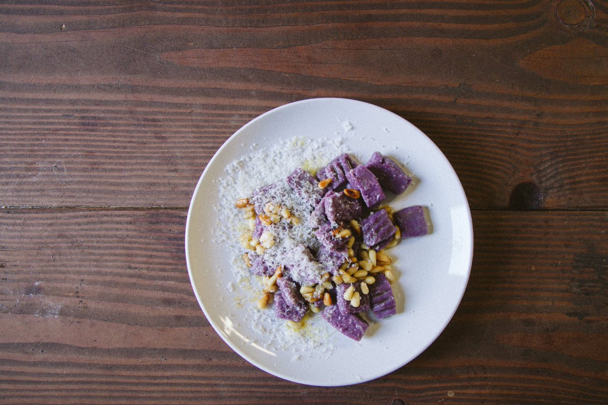 laurenrosecooks's tweet photo. Purple yam gnocchi shoot w/ @swashington and extra Grana Padano
#lomade #stocktonca #stocktonisfresh #dinestockton #pasta https://t.co/hfWx9oONtH