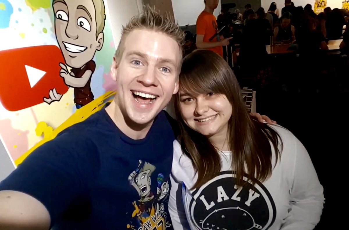 MrJesseHam's tweet photo. Here's a cute/awesome screenshot that I edited a bit, of @JosiahBrooks and @Scribble_Fix from the #artyparty vlog π
#ProfilepicMaterial https://t.co/swWYK4DvFA