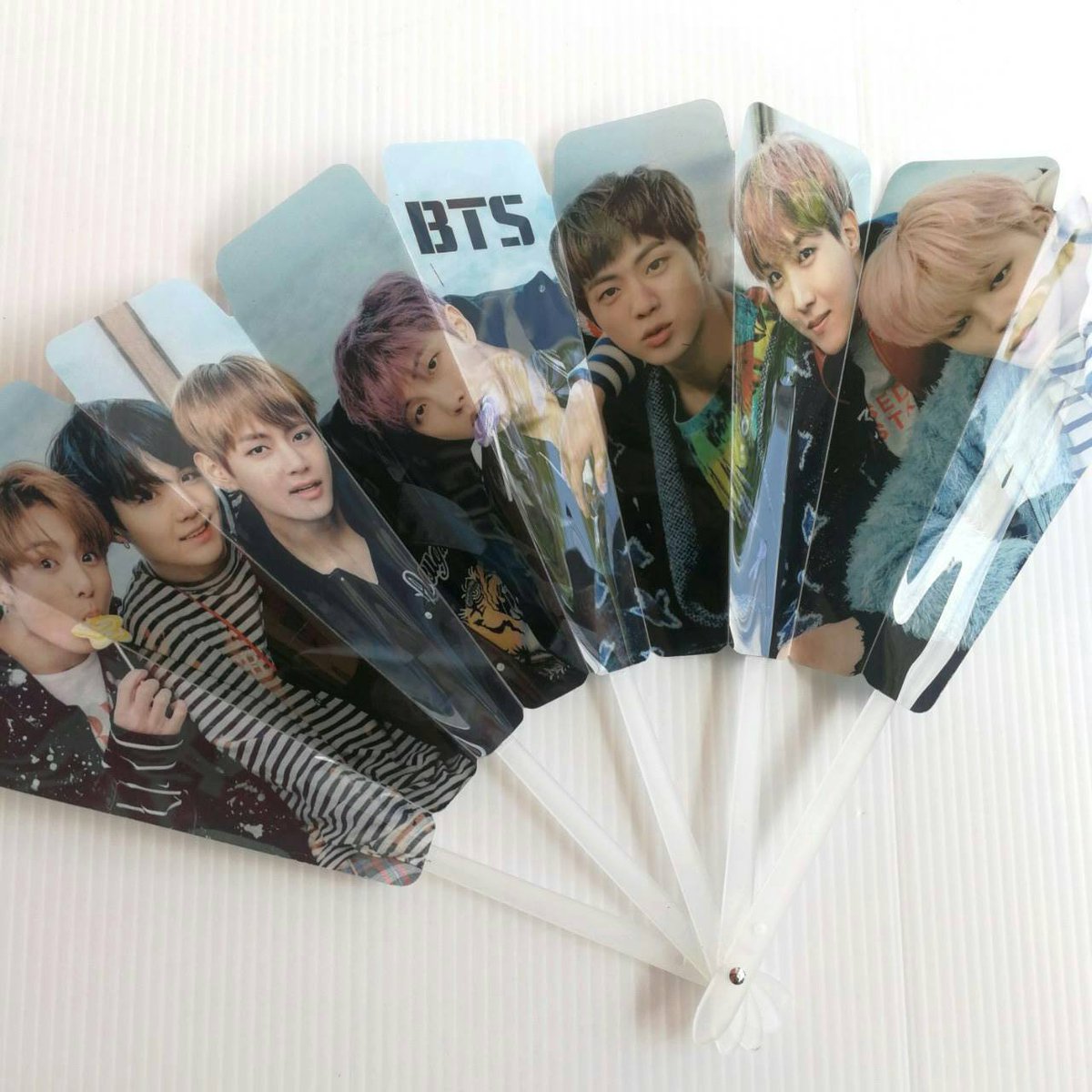 JD_SHOP's tweet photo. พัดพับได้แบบพกพา ราคา 80 บาท (30/50)
- Got7/BTS/EXO/Twice/Seventeen
#ตลาดนัดEXO #ตลาดนัดอากาเซ #ตลาดนัดรถไฟบังทัน https://t.co/hlmUONvnLS